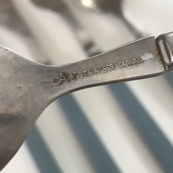 Vintage Blue Flatware - Picture 2 of 3